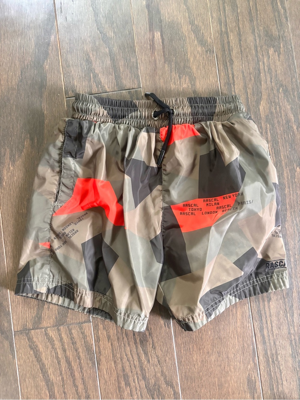 Rascal Boys Green/ Black/ Orange Camo Mesh Lined Swim Trunks W/ Pockets- Sz L